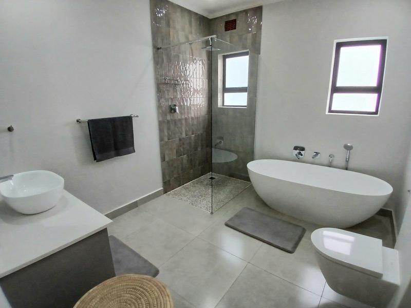 3 Bedroom Property for Sale in Stilbaai Wes Western Cape